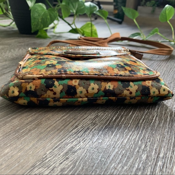 Fossil Crossbody Multicolour Floral Purse - Picture 4 of 16